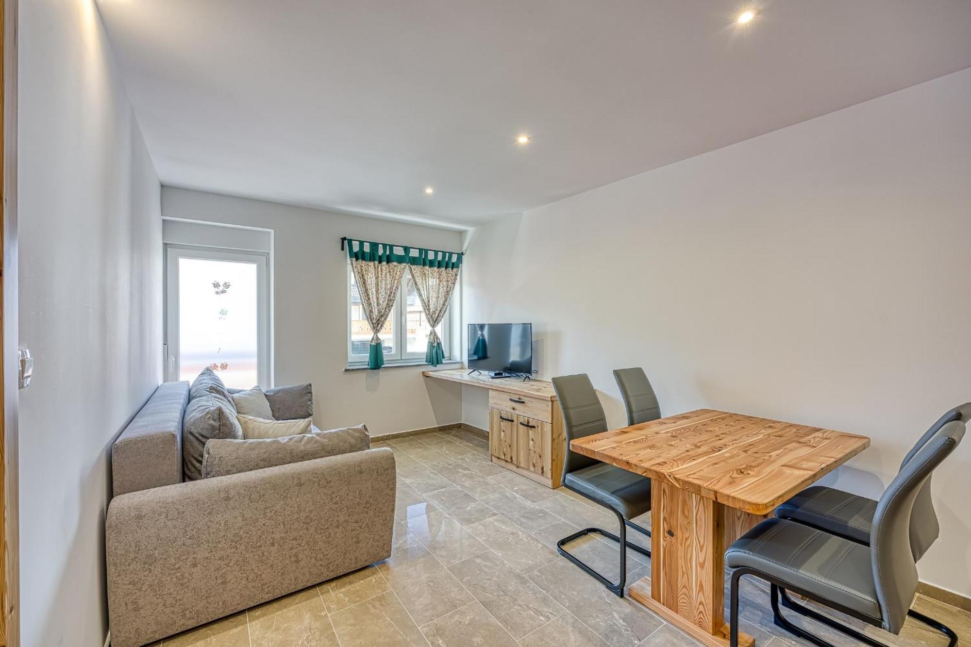 Apartments Viktor Ratece Phòng bức ảnh